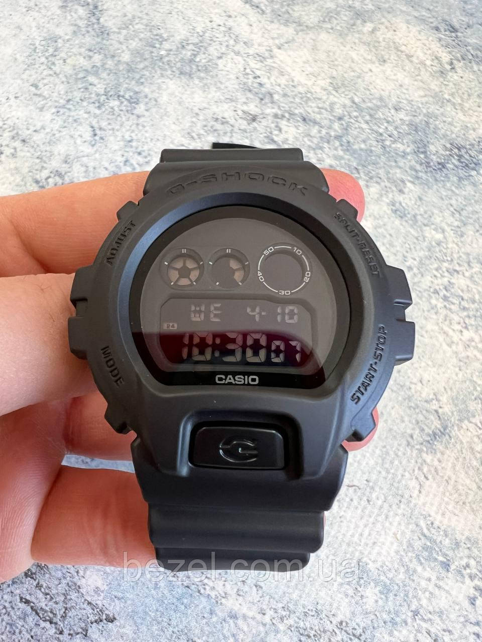 Чоловічі годинники Casio DW-6900BB-1ER