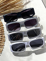 Женские солнцезащитные очки прямоугольные в пластиковой оправе 1AK53012