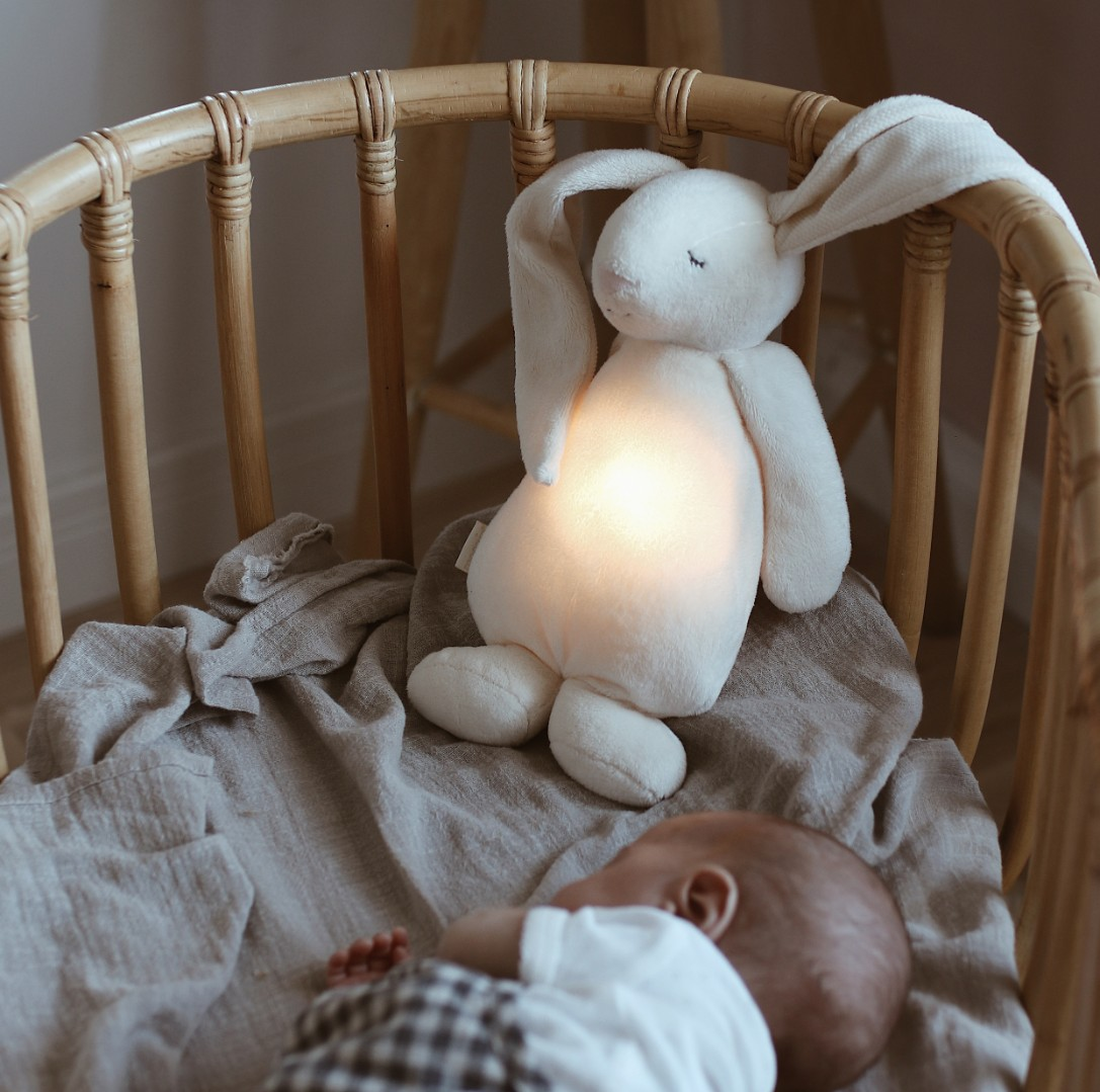 Зайчик музичний з нічником MOONIE, Cream