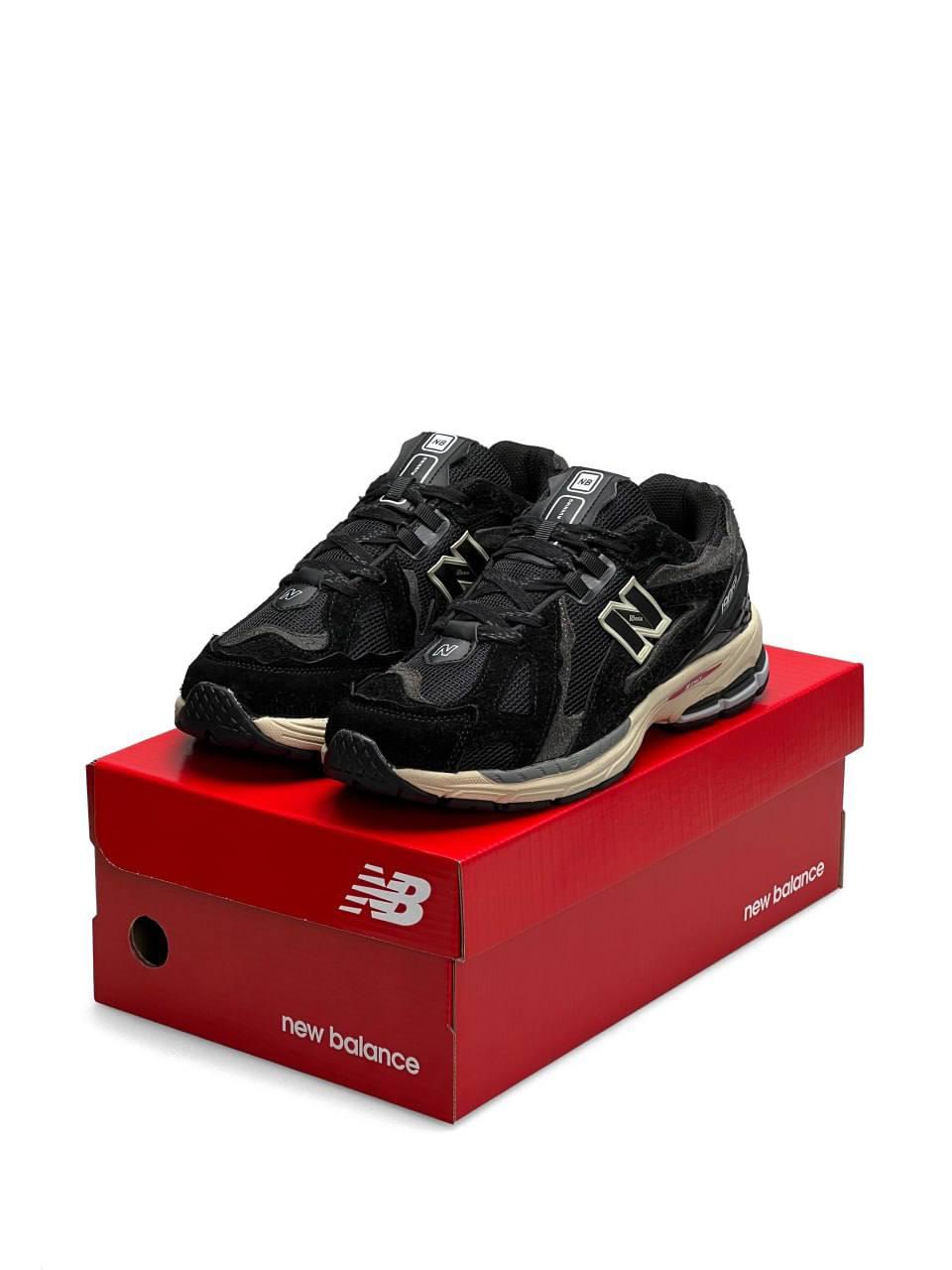 Чоловічі кросівки New Balance 1906D Protection Pack Black (Чорні) Нью Беланс 1906 замша сітка демісезон