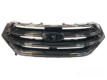 Решітка радіатора центральна Ford Edge 2015-2018 чорна без камери  FT4Z8200BA, FT4Z8200AA