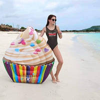 Пляжний надувний матрац Intex 58770 "Кекс", серія "Десерт", 142 х 135 см