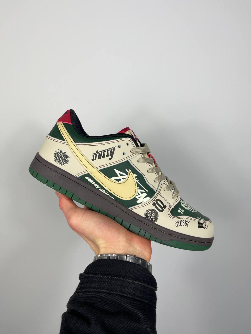 Чоловічі кросівки Nike SB Dunk Low Low x Stussy `BMW M3" (бежеві) повсякденні демісезонні кроси 1200 Найк vkross