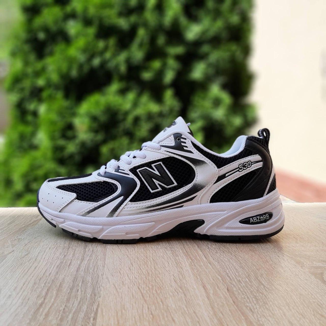Жіночі демісезонні кросівки New Balance 530 (білі з чорним) стильні спортивні кроси 20873 Нью Беленс vkross, фото 1