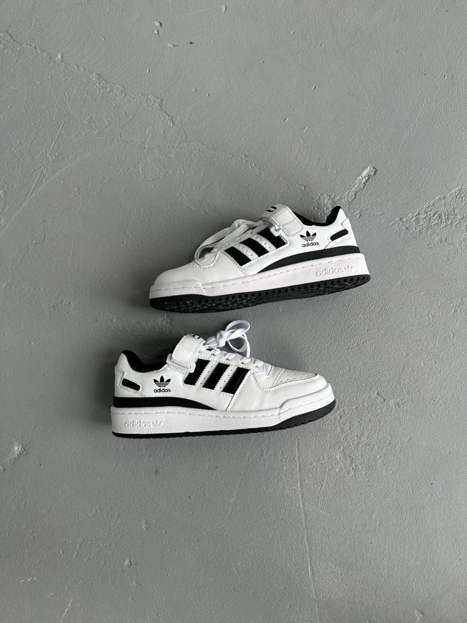 Чоловічі кросівки Adidas Forum Low Forum Low White/Black (біло-чорні) стильні А00106 Адідас vkross, фото 1