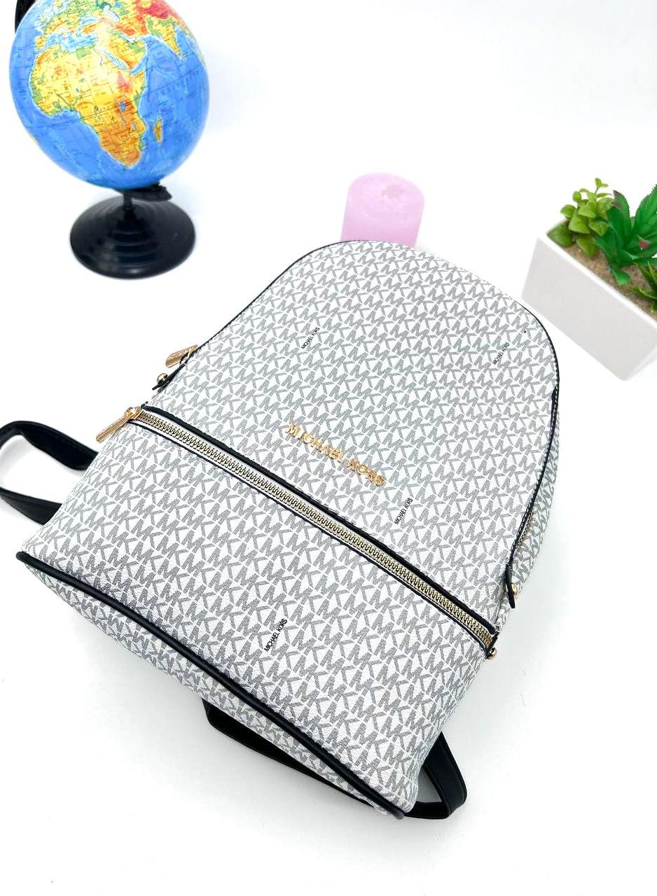 Жіночий рюкзак Michael Kors Backpack White (білий із сірим лого) зручний місткий універсальний S113 vkross, фото 1