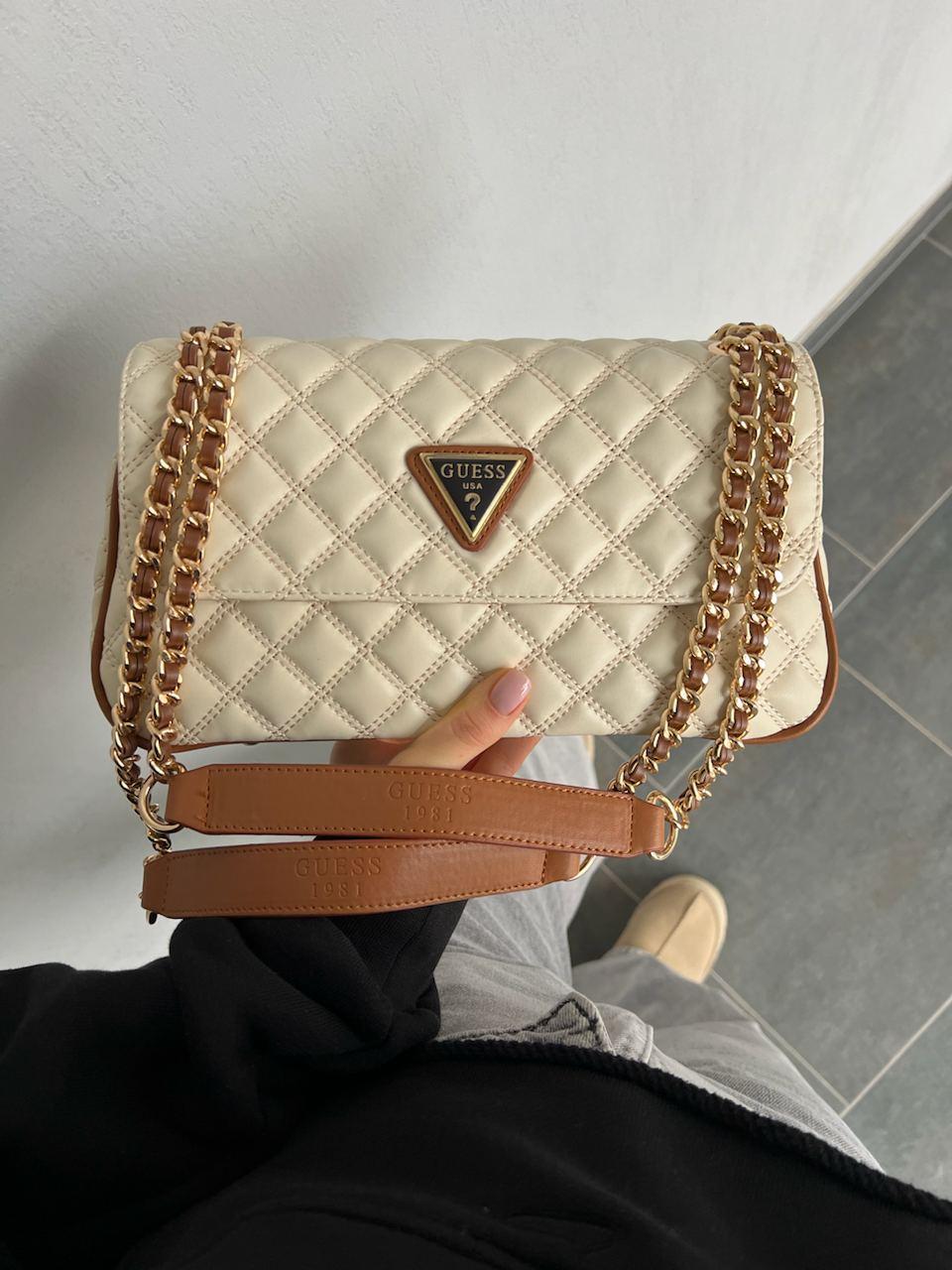 Жіноча сумка Guess (біла) красива розкішна сумочка на декоративному ланцюжку AS534 vkross