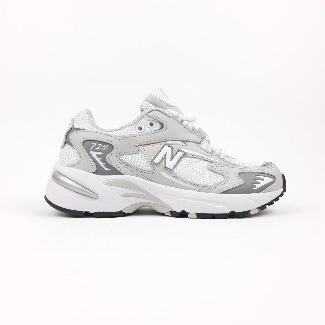 Жіночі демісезонні кросівки New Balance 725 (біло-сірі) стильні спортивні кроси 20906 Нью Беленс vkross, фото 1