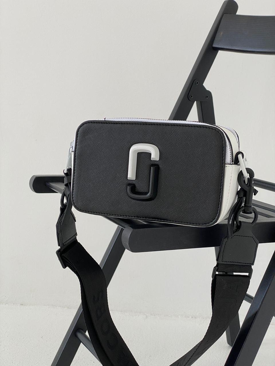 Жіноча сумка Marc Jacobs The Snapshot Black Ying Yang (чорна з білим) модна сумочка для дівчини KIS02056 vkross, фото 1