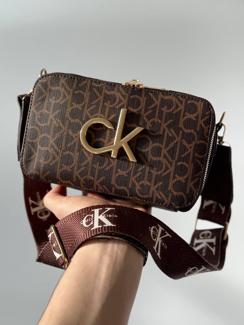 Жіноча сумка Calvin Klein Snapshot Brown (коричнева) компактна з логотипом S146 vkross, фото 1