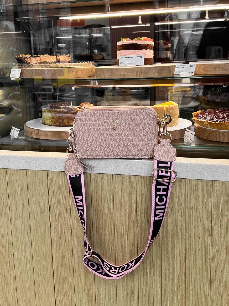 Жіноча сумка Michael Kors The Snapshot Bag Light Pink (світло-рожева) стильна містка сумка torba0267 vkross