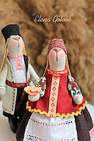 Зайцы в национальных костюмах - сувенир с душой Украины