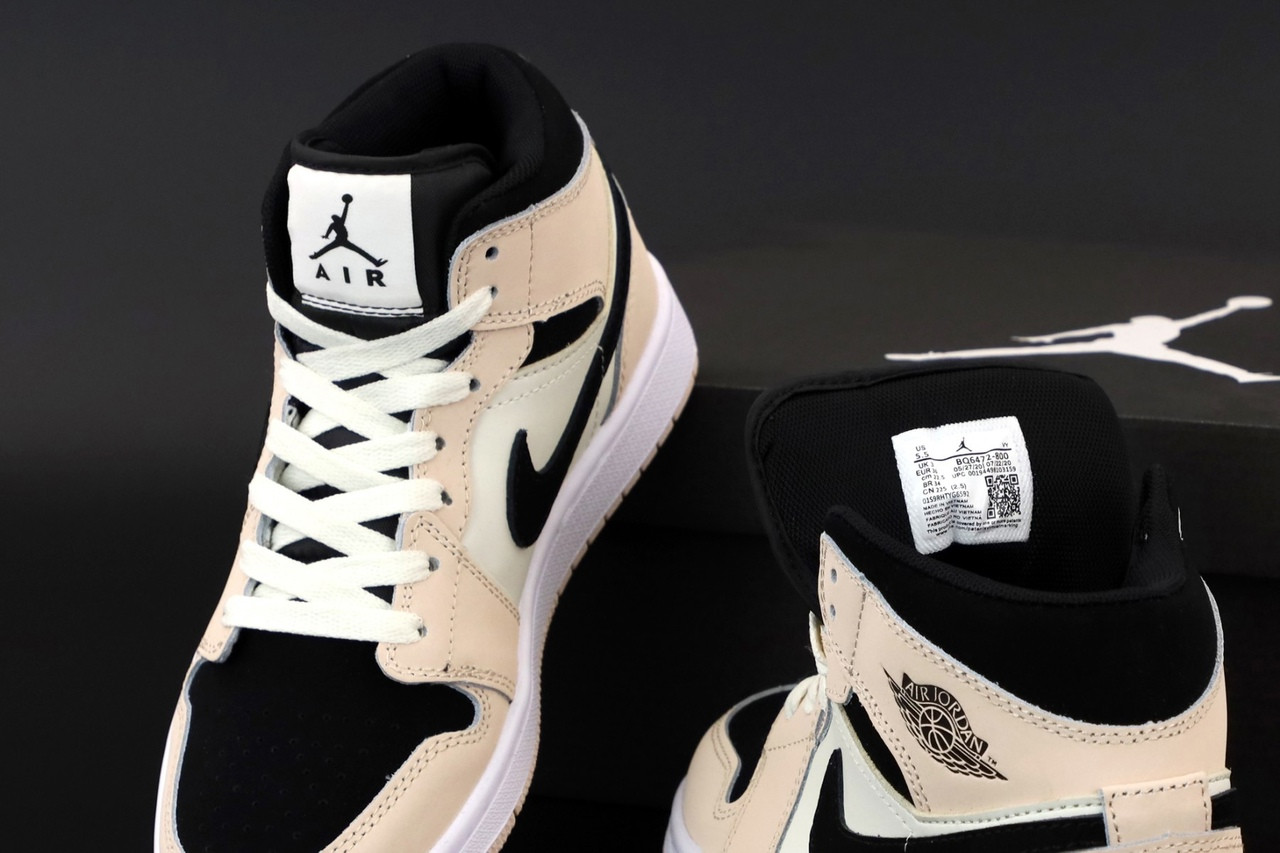 Женские кроссовки Nike Air Jordan 1 Retro High, кожа, черный, бежевый, Найк Еір Джордан Ретро Хай - фото 3 - id-p2179211306