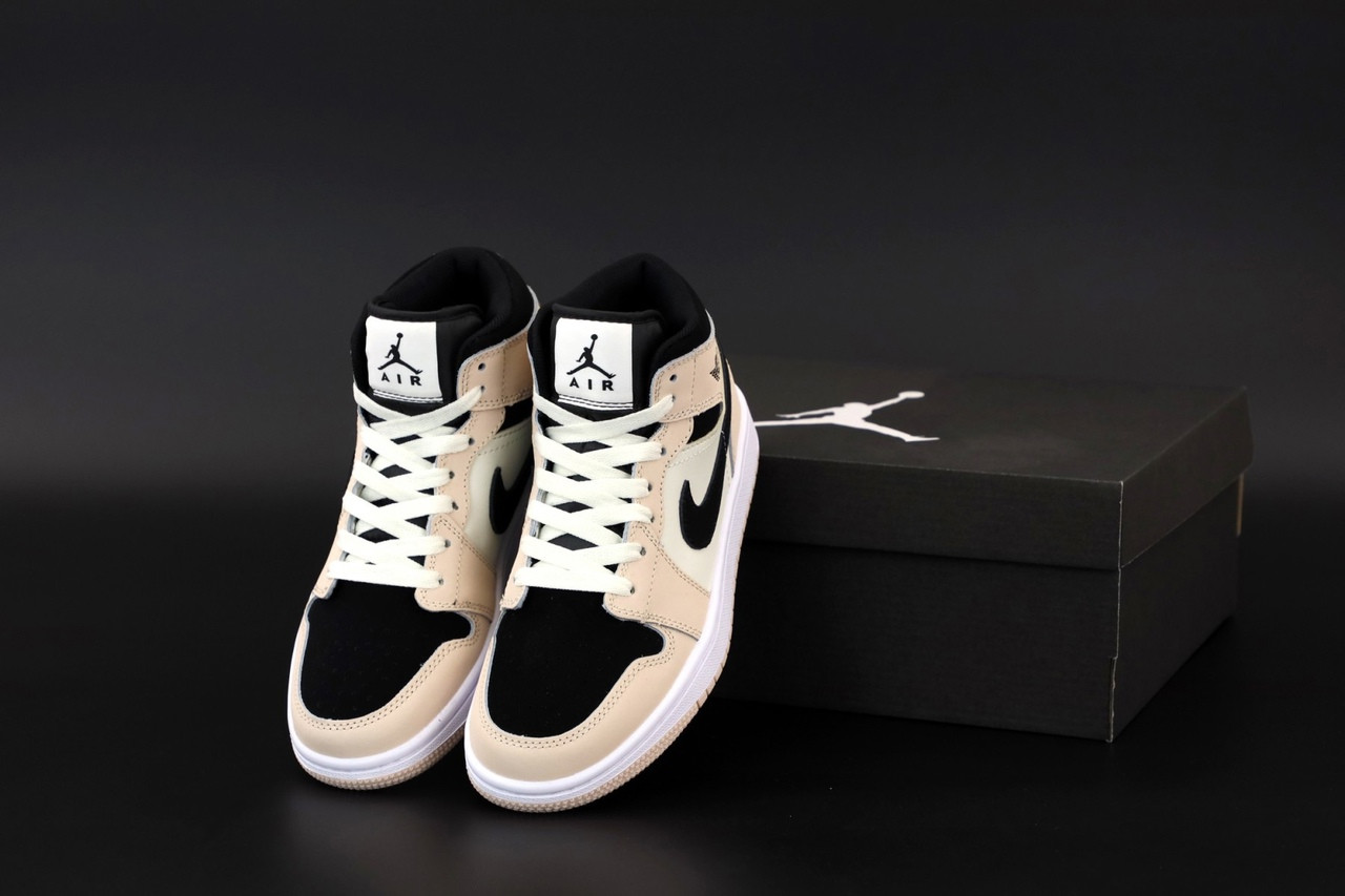 Женские кроссовки Nike Air Jordan 1 Retro High, кожа, черный, бежевый, Найк Еір Джордан Ретро Хай - фото 7 - id-p2179211306