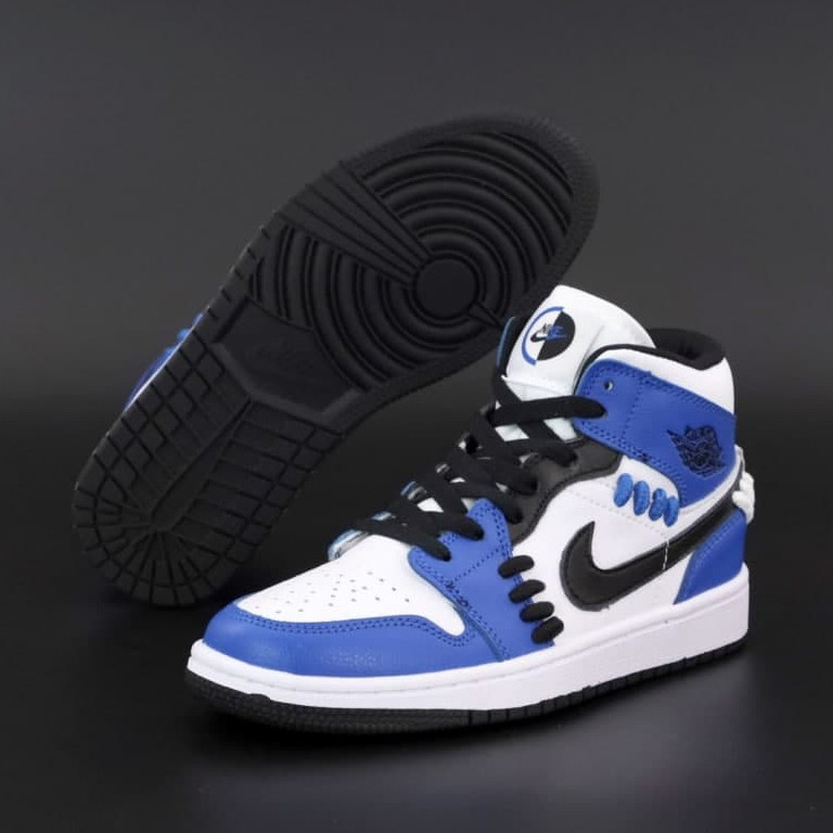 Женские кроссовки Nike Air Jordan 1 Retro High,Найк Эир Джордан 1 Ретро Хай черные с белым с синим - фото 2 - id-p2179229979