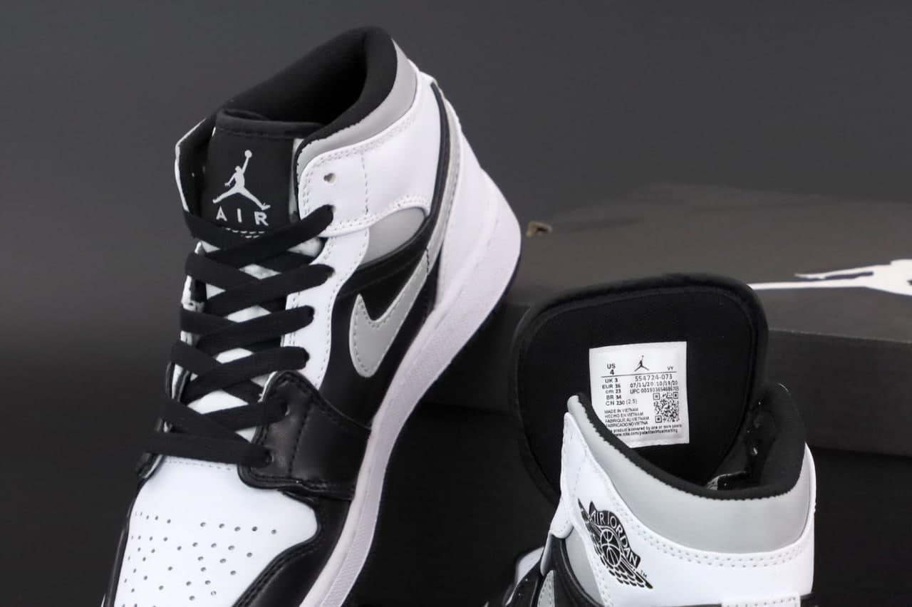 Женские кроссовки Nike Air Jordan 1 Retro High, Найк Эир Джордан 1 Ретро Хай черные с серым с белым - фото 6 - id-p2179229980