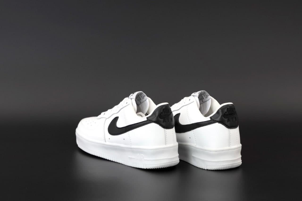 Женские кроссовки Nike Air Force 1 Low, Найк Эир Форс 1 Лов белые с черным - фото 4 - id-p2179229981