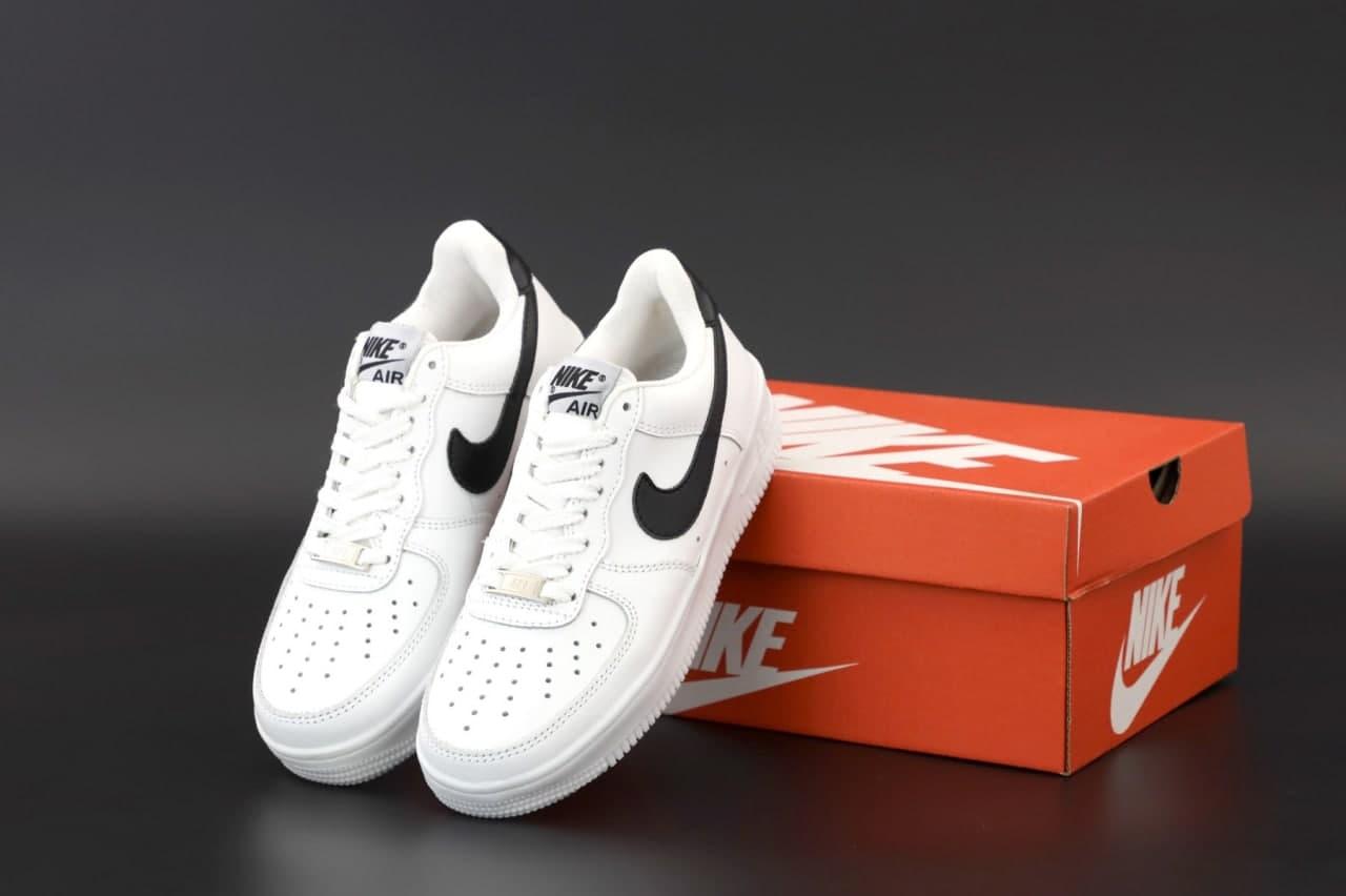 Мужские кроссовки Nike Air Force 1 Low, Найк Эир Форс 1 Лов белые с черным - фото 1 - id-p2179229982