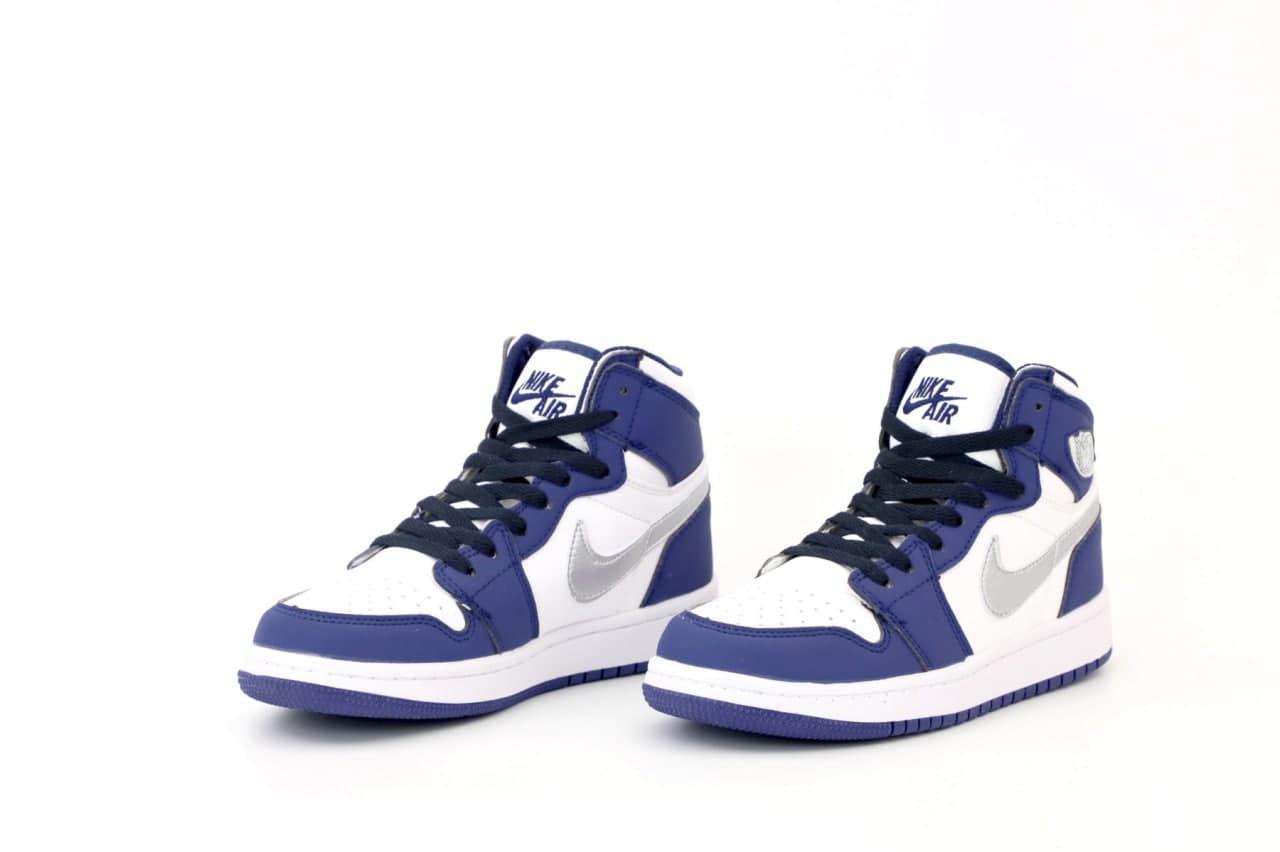 Женские кроссовки Nike Air Jordan 1 Retro High, Найк Эир Джордан Ретро Хай белые с фиолетовым - фото 3 - id-p2179229983