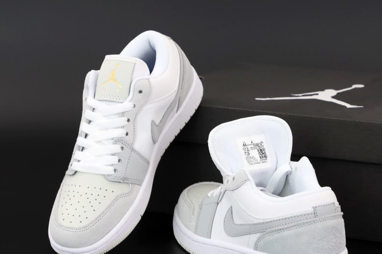 Женские кроссовки Nike Air Jordan 1 Retro Low, Найк Эир Джордан 1 ретро лов белые с серым - фото 6 - id-p2179229984