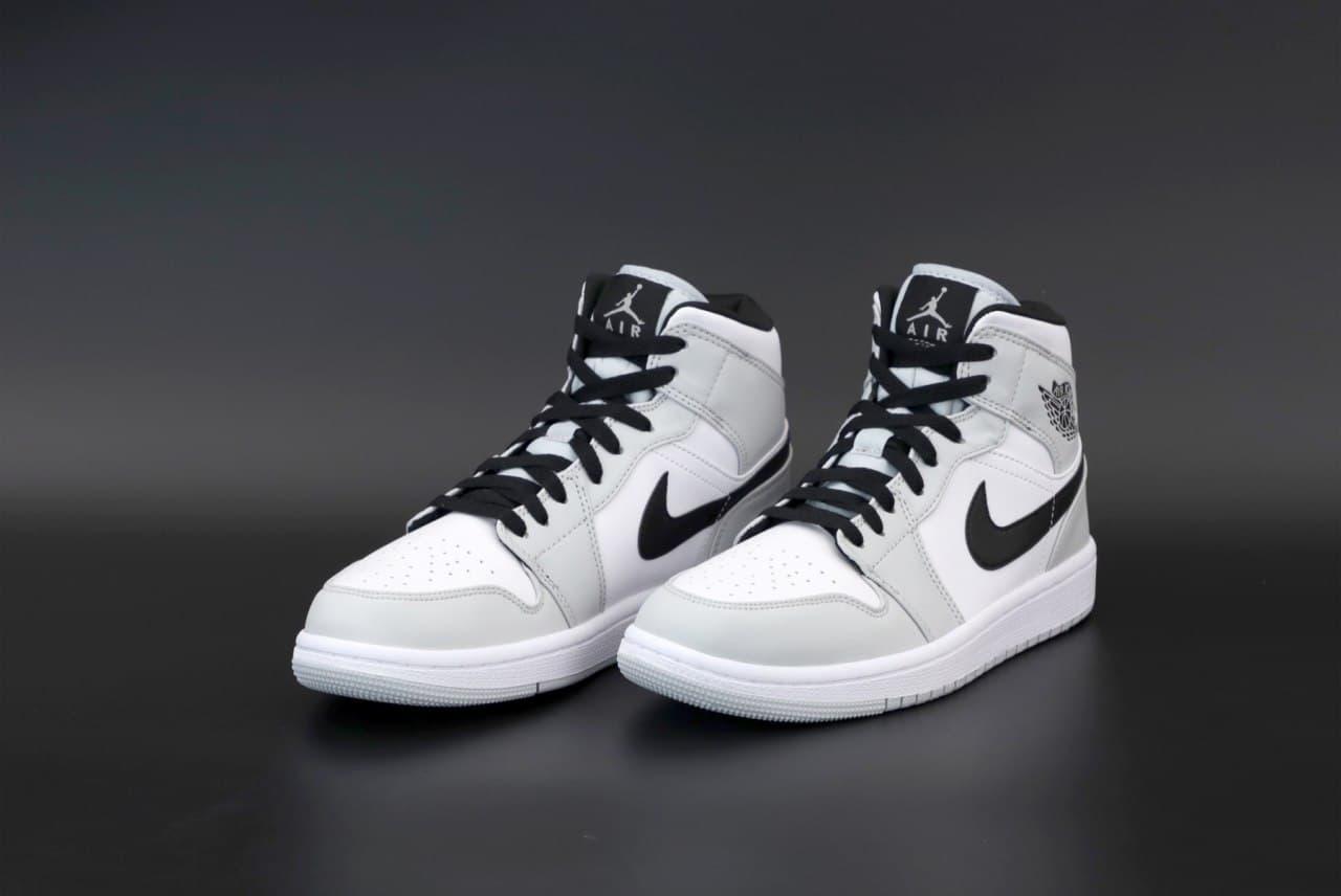 Женские кроссовки Nike Air Jordan 1 Retro High, Найк Еір Джордан (Джордани), білі з сірим - фото 4 - id-p2179251001
