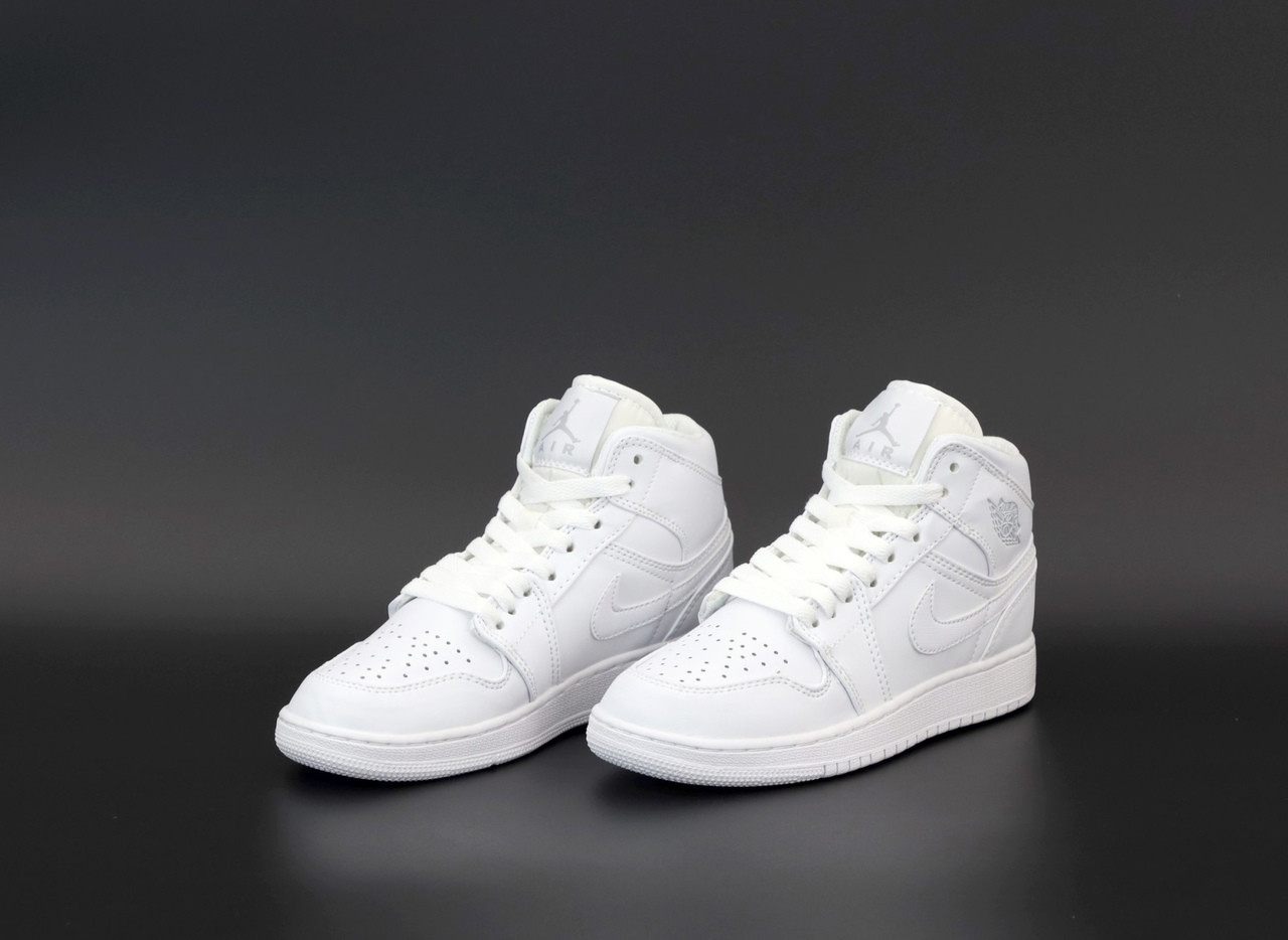 Мужские кроссовки Nike Air Jordan 1 Retro High, кожа, белый, Китай 42 - фото 1 - id-p2179252723
