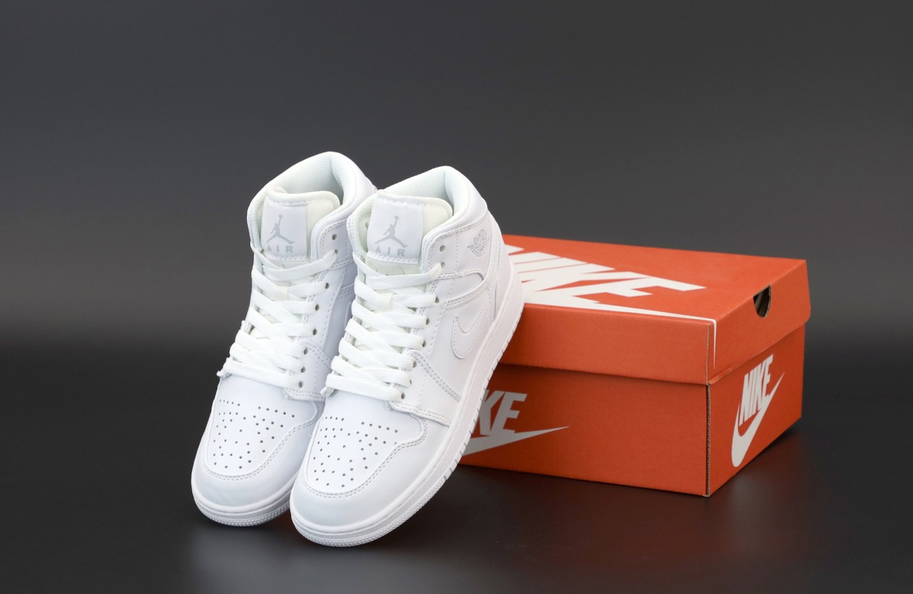 Мужские кроссовки Nike Air Jordan 1 Retro High, кожа, белый, Китай 42 - фото 4 - id-p2179252723