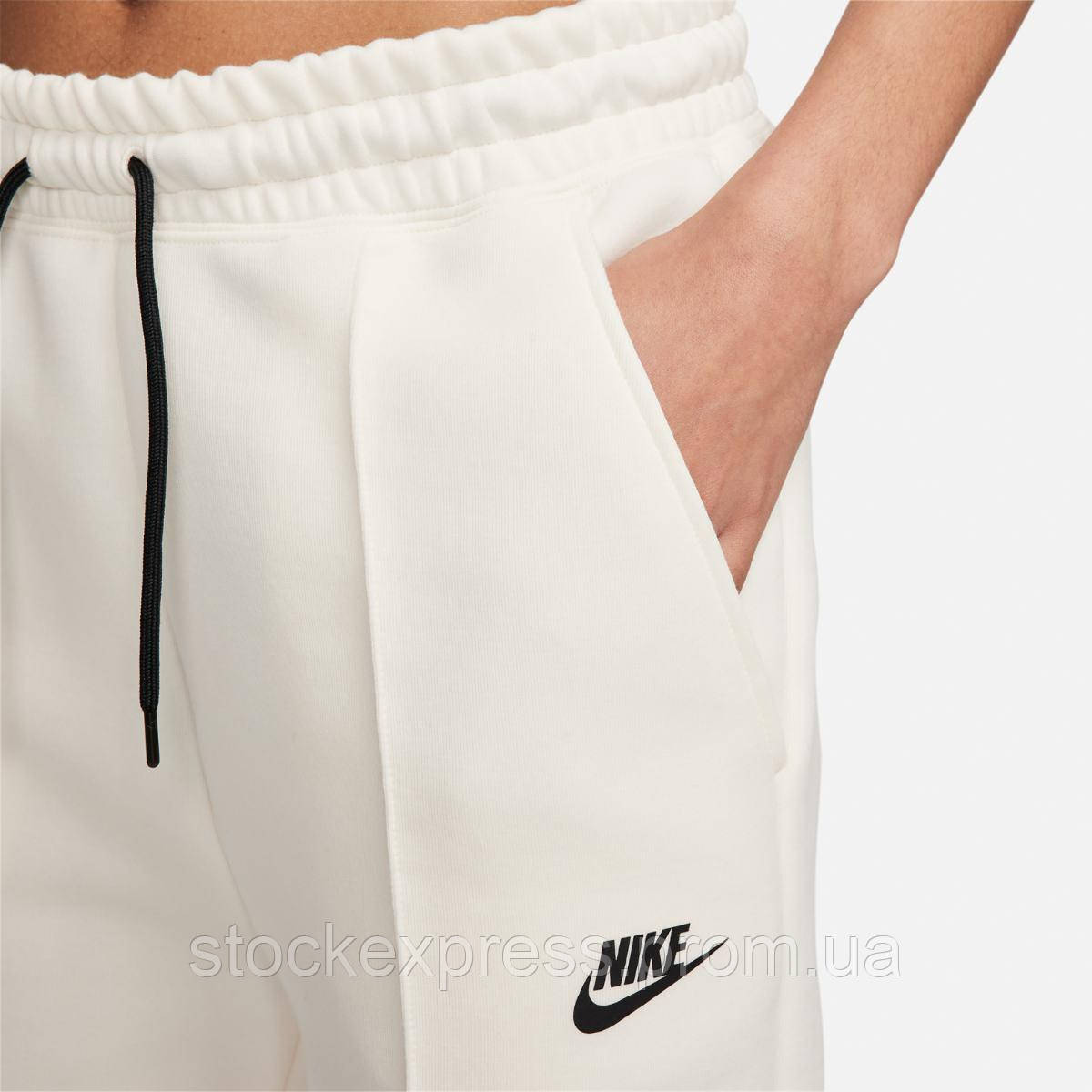 Брюки женские Nike W Nsw Tech Fleece Mr Jggr (FB8330-110) M Бежевый SE, код: 8452665 - фото 3 - id-p2179270321