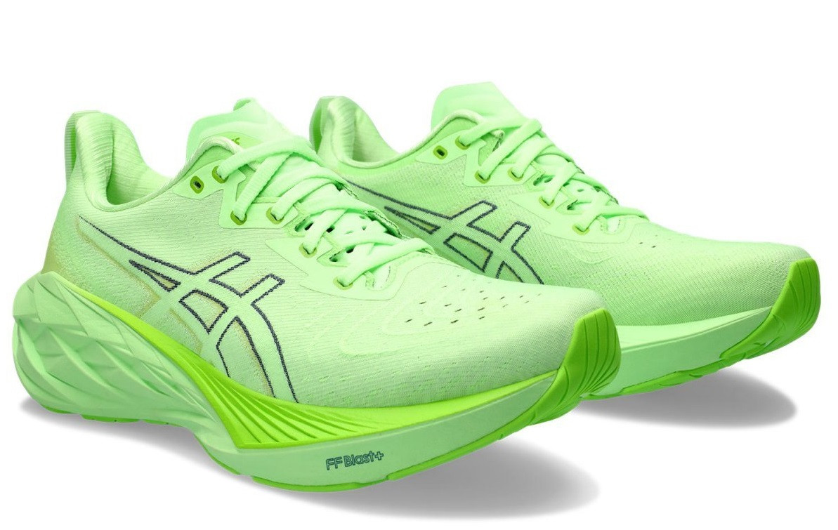 Бігові кросівки ASICS NOVABLAST 4 1011B693-300