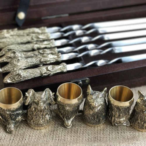 Набір шампурів "Мисливський трофей" із бронзовими чарками перевертнями у подарунковому кейсі з дерева, фото 1