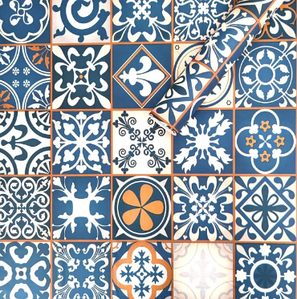 Плівка на самоклейці