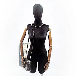 Манекен жіночий з шарнірними дерев'яними руками для магазину одягу чорний оксамитовий