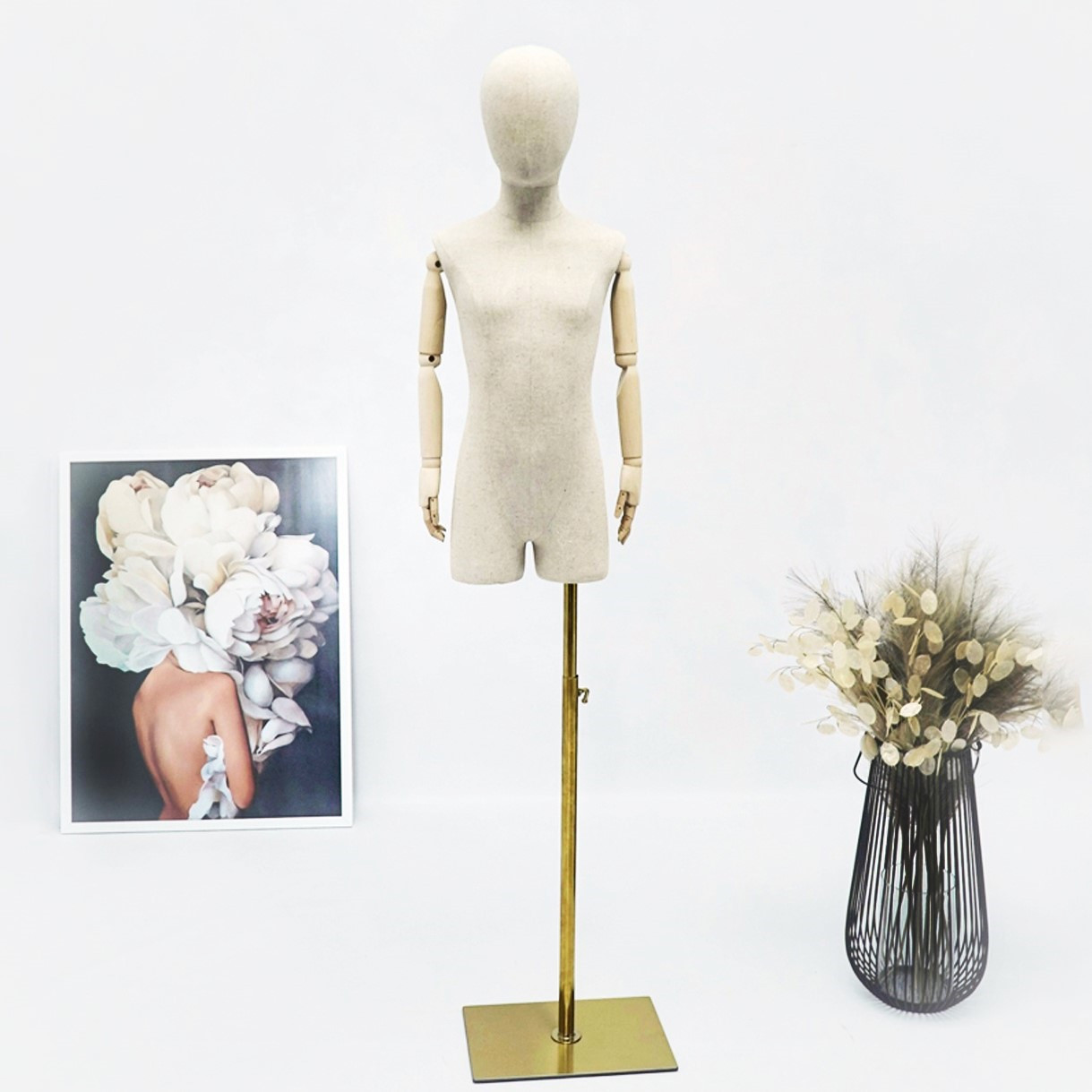 Манекен дитячий підлітковий з дерев'яними руками виставковий вітринний, фото 1