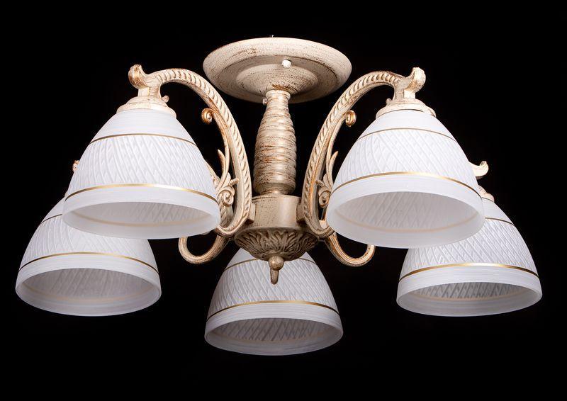 Люстра стельова на п'ять плафонів