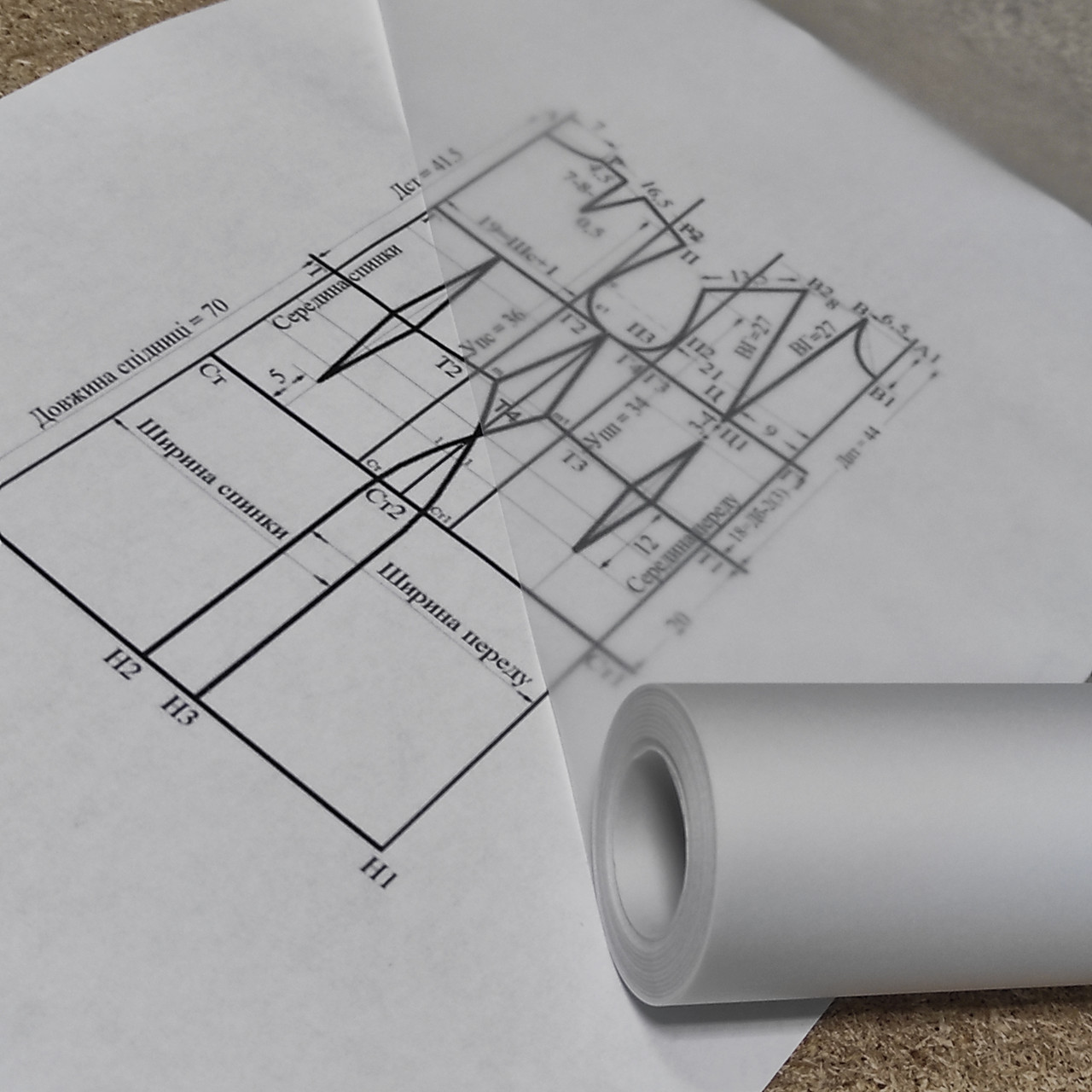 Калька для викрійки в рулоні ОФОРТ ширина 84 см довжина 20 м щільність 52 г/м2 (6788)