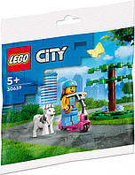 Конструктор LEGO CITY Dog Park and Scooter (30639), полібег