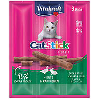 Ласощі для котів Vitakraft м'ясні палички 3 шт х 6 г (качка та кролик) p