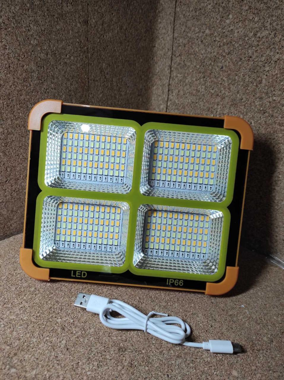Ліхтар-прожектор з сонячною батареею та зарядкою від USB (повербанк)