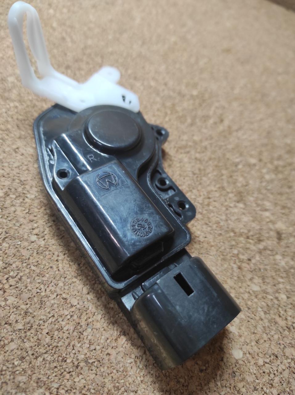 Електропривод замка дверей задньої правої BYD F3 F3R New F3 Бид Ф3 Бід Ф3, фото 1