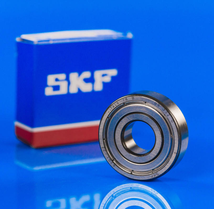 

Подшипник в оригинальной упаковке SKF 201 zz C00018233