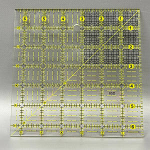 Лінійка для печворку та квілтингу квадратна 16,5х16,5 см прозора