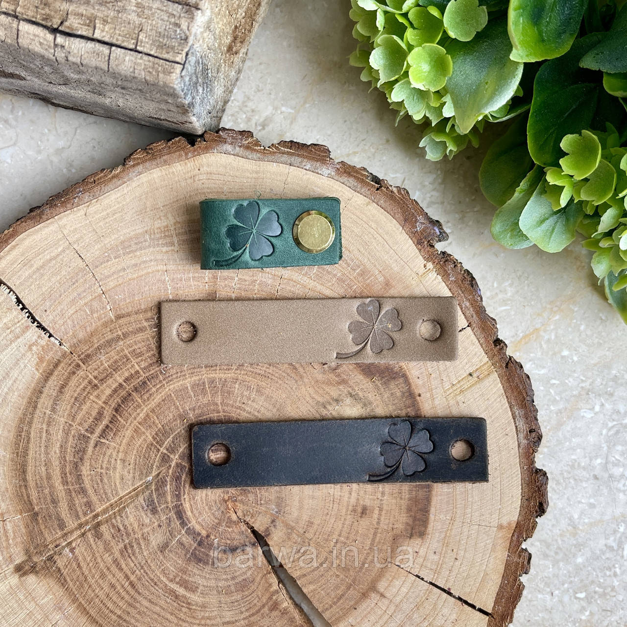 Шкіряна бірка 7х1,5 см LUCKY