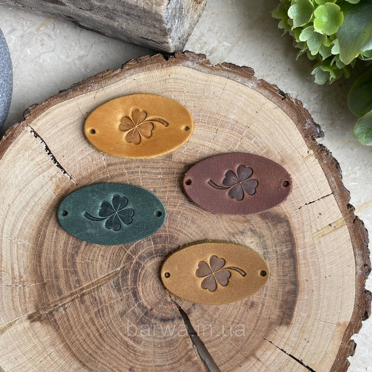 Шкіряна бірка LACKY 4 х 2,5 см