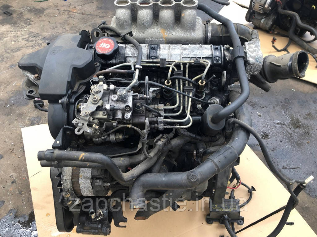 F8Q742 Двигун