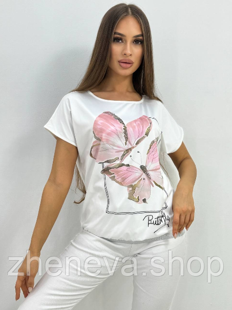 Оригінальна літня жіноча світла футболка з гарним принтом Метелики розмір 58, фото 1