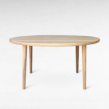 Овальний журнальний столик у скандинавському стилі Мінімалістичний дерев'яний стіл на конусних ніжках Сідней Молочний