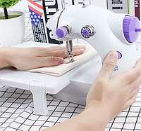 Міні машинка з педаллю та адаптером живлення Mini Sewing Machine  Домашня Портативна швейна машинка 4 в 1