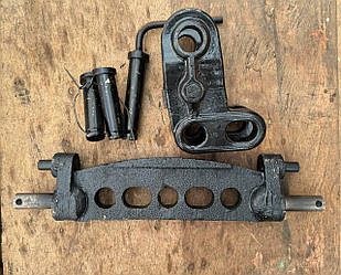 Т25-2805080 Поперечка нижня Т-40 в зборі