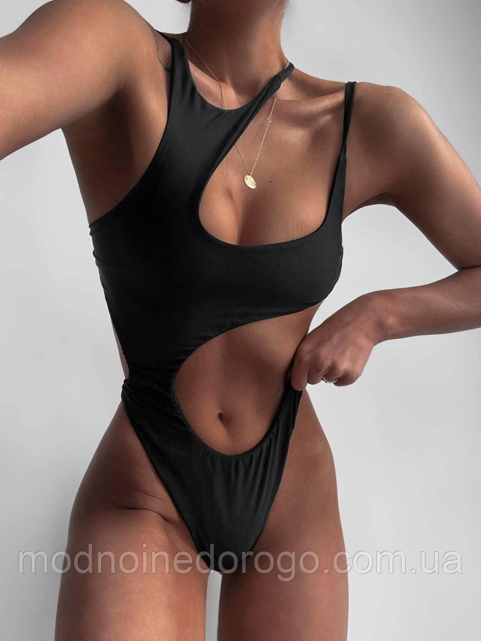 Жіночий чорний відкритий купальник з бікіні.Асиметричний купальник боді з відкритою талією і спиною