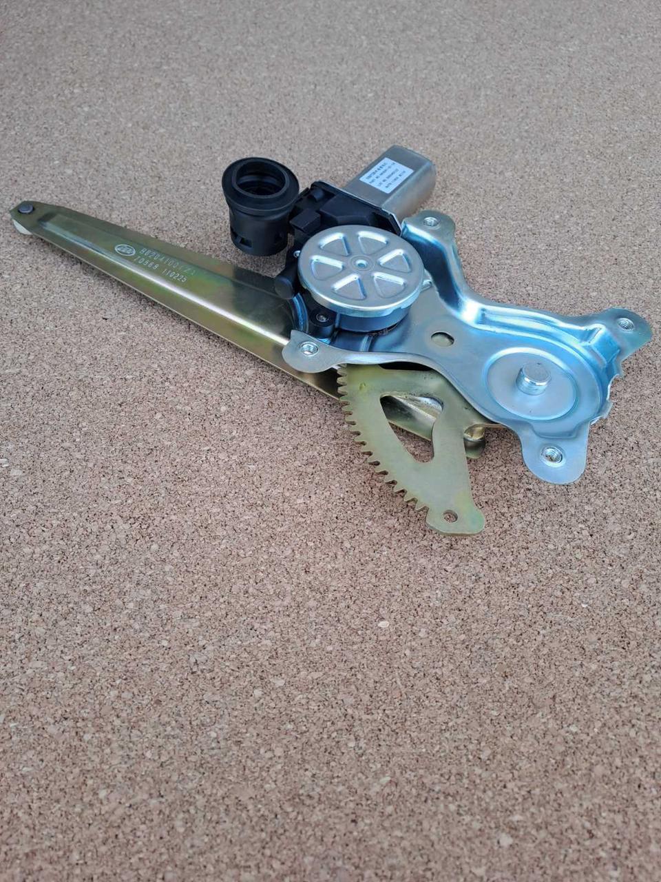 Склопідйомник задній правий (з мотором) BYD F3, F3R, New F3, Бид Ф3, Ф3Р, Бід Ф3, фото 1